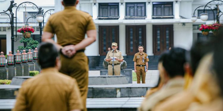 Wali Kota Bandung Apresiasi Kolaborasi Warga dan Aparatur Hadapi Cuaca Ekstrem