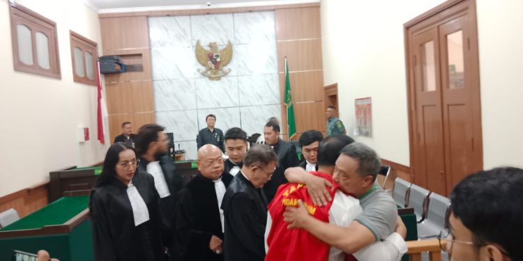 Cek Rp100 M Jadi Bumerang! MT Dipenjara, Tim Hukum Bongkar Kejanggalan Hakim