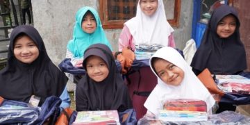 BAZNAS Provinsi Jawa Barat Menyalurkan Bantuan Bagi 56 Anak Yatim di Pesantren Tahfidz Quran Al Muqarrabun Pangalengan