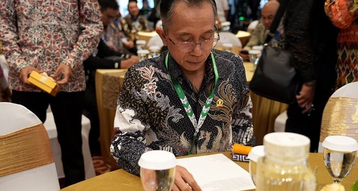 Ketua DPRD Kota Bandung Menghadiri Rapat Koordinasi Penguatan Sinergi Pemberantasan Korupsi Pemerintah Daerah Bersama KPK