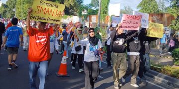 Ratusan Alumni SMANSA ’82 Gelar Aksi