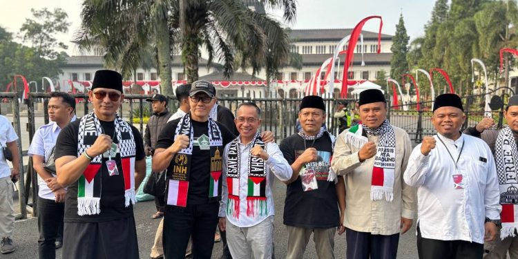 Asep Mulyadi dan Edwin Senjaya Isi Orasi di Aksi Bela Palestina ‘Umat Islam Bersatu’