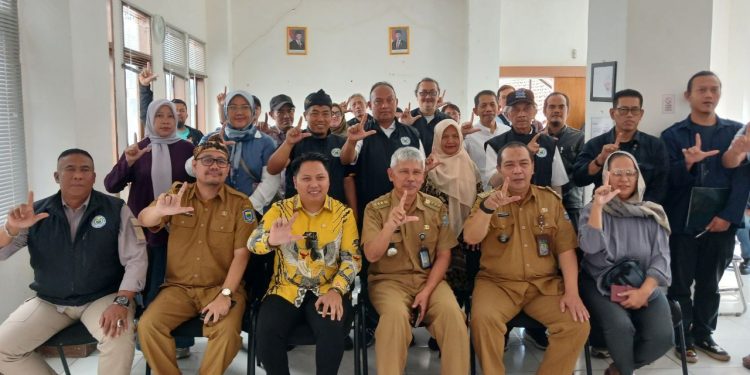 Ketua Komisi C DPRD Kota Bandung Mendukung Program ‘Warga Jaga Warga’ di Lebak Gede
