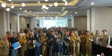 Anggota DPRD Kota Bandung dorong peningkatan keterampilan warga melalui pelatihan katering dan digital marketing guna memperkuat ekonomi masyarakat.