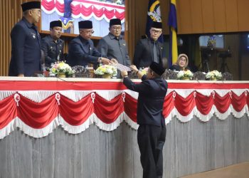Fraksi Partai Golkar Sampaikan Pandangan Umum Bagi 4 Raperda Usulan Pemerintah Kota Bandung