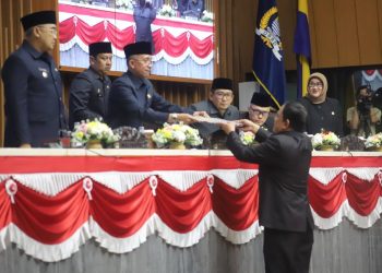 Fraksi Partai Nasional Demokrat Beri Pandangan Umum Bagi 4 Raperda Usulan Pemerintah Kota Bandung