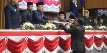 Fraksi Partai Nasional Demokrat Beri Pandangan Umum Bagi 4 Raperda Usulan Pemerintah Kota Bandung