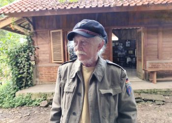 Kolaborasi Eyang Memet, PWI, dan SMSI Tanam Pohon di Gambung untuk Menjaga Sumber Air