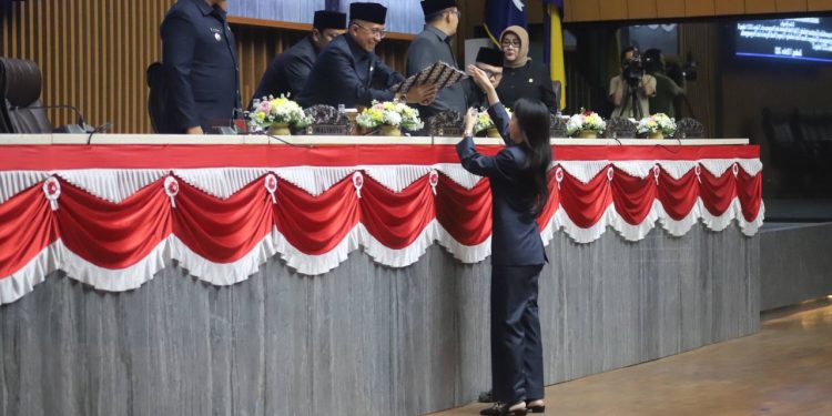 Ini Pandangan Umum Fraksi PSI Atas 4 Raperda Usulan Pemerintah Kota Bandung