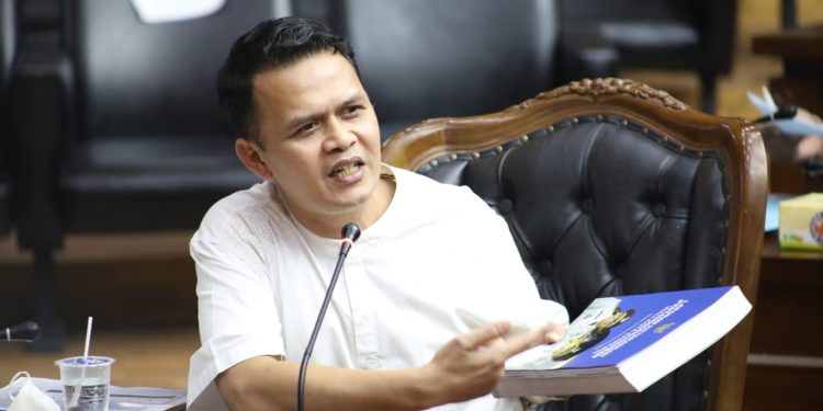 Pansus 13 DPRD Kota Bandung Dorong Raperda Ketertiban Umum untuk Bangun Budaya Tertib dan Partisipatif