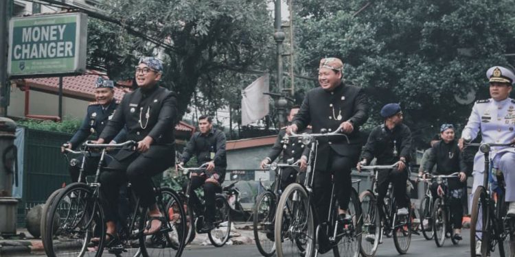 Evaluasi Satu Tahun Kepemimpinan Wali Kota, Bandung Masih di Persimpangan Jalan