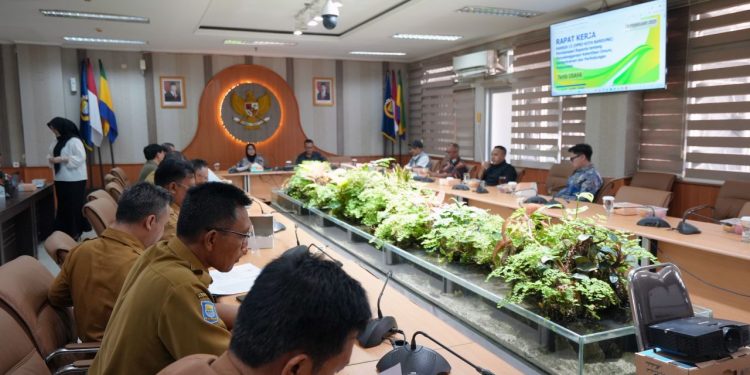 Pansus 13 DPRD Bandung Perdalam Aturan Tertib Usaha dalam Raperda Trantibum
