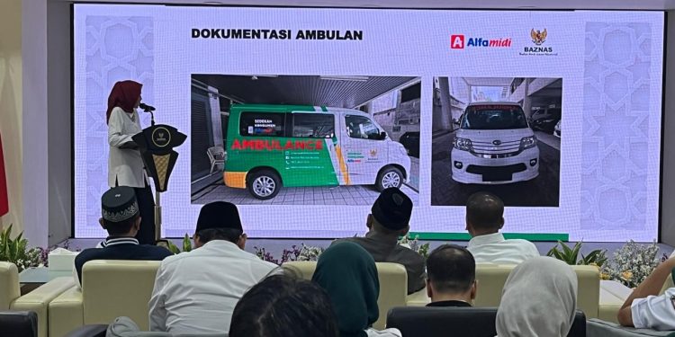 BAZNAS RI Serahkan Ambulans untuk Dukung Layanan Kesehatan BAZNAS Jabar