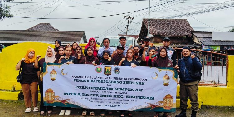 PGRI Cabang Simpenan Berkolaborasi Dalam Berbagi di Bulan Suci