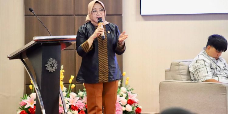 Seminar UIN Bandung Bahas Legislasi Hijau, Nina Fitriana Soroti Kebijakan Lingkungan
